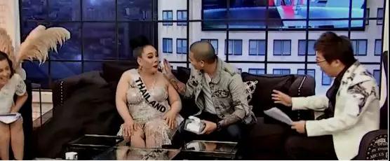 听说你不想努力?教你如何让富婆爱上你第7张